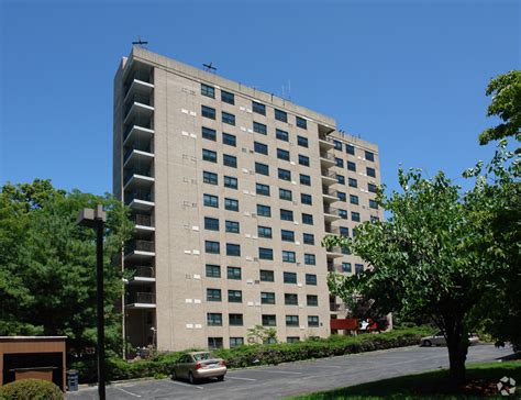 Select from 0 to 1 bedroom floor plans and then come by for a visit to see them in person. . Peekskill apartments
